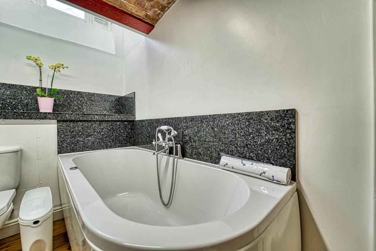 Host & Stay - The Basement On The Tything Worcester Exteriör bild